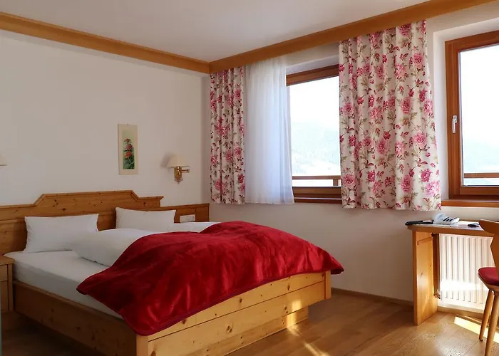 Schoene Aussicht 3* Картитш