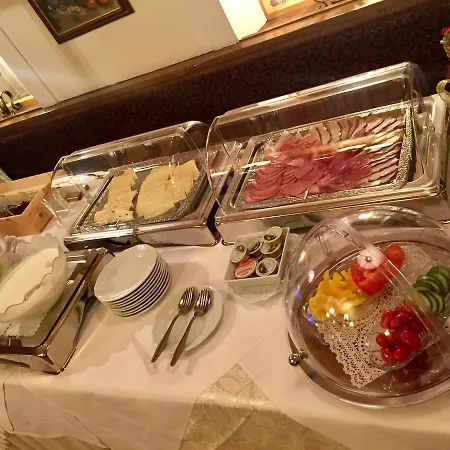 Schoene Aussicht 호텔 칼티트슈