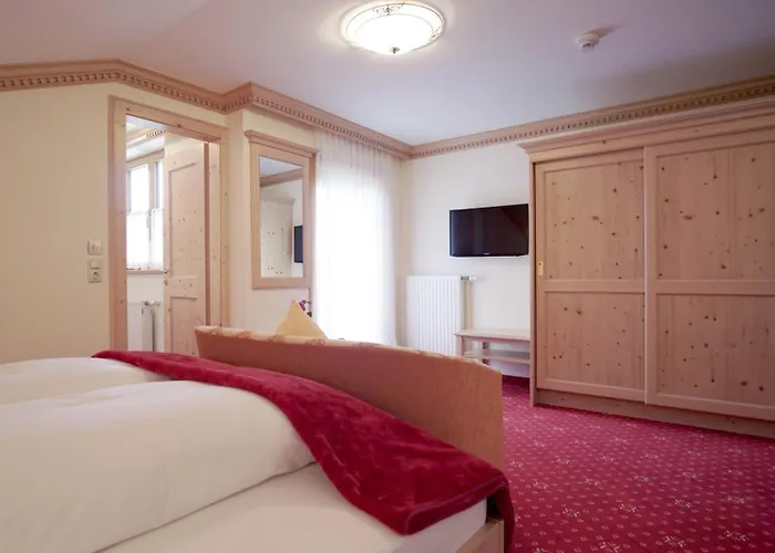 Schoene Aussicht Szálloda Kartitsch