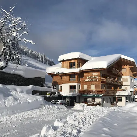 Hotel Schoene Aussicht 3*