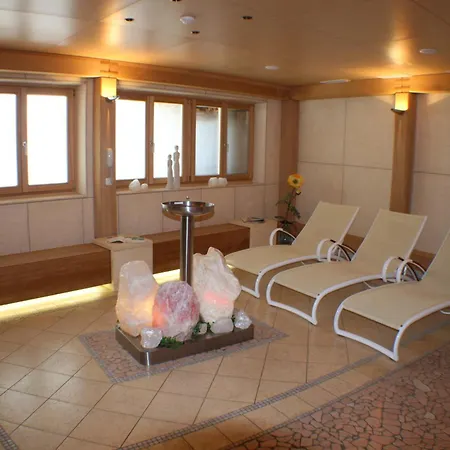 Hotel Schoene Aussicht 3*